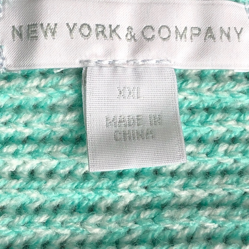 NY & Co Cable Knit Sweater - Picture 4 of 4